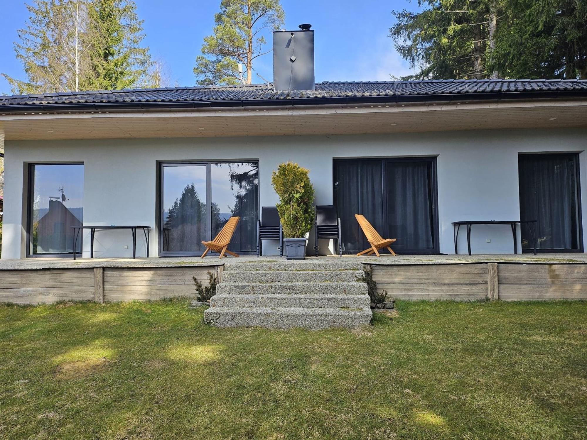 Apartmany Lipnoczech フリンブルク エクステリア 写真